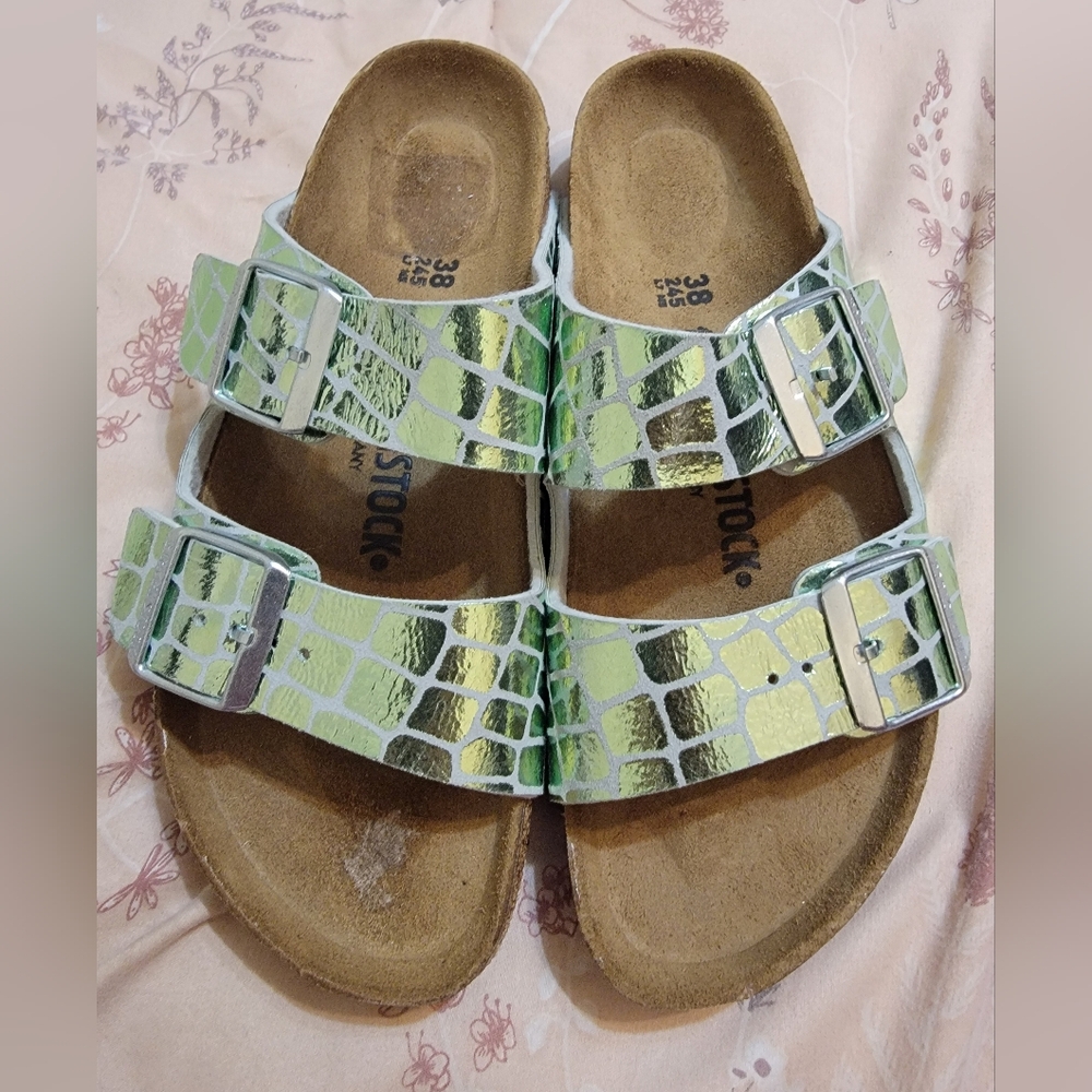 Women's Birkenstock Arizona Gator Metallic Green Size 7